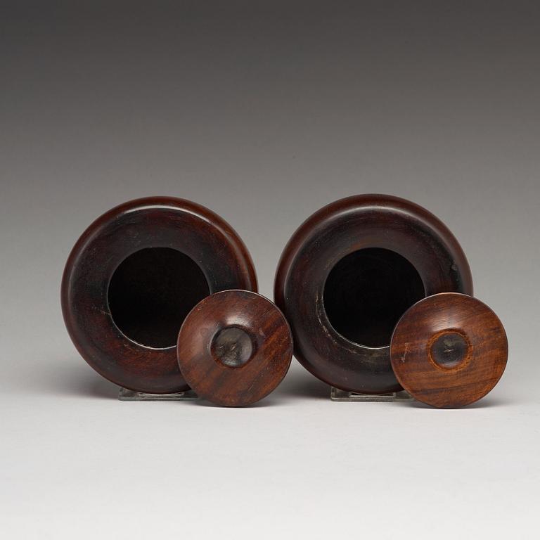 A pair of wooden Weiqi boxes with covers, Qing dynasty (1664-1912).