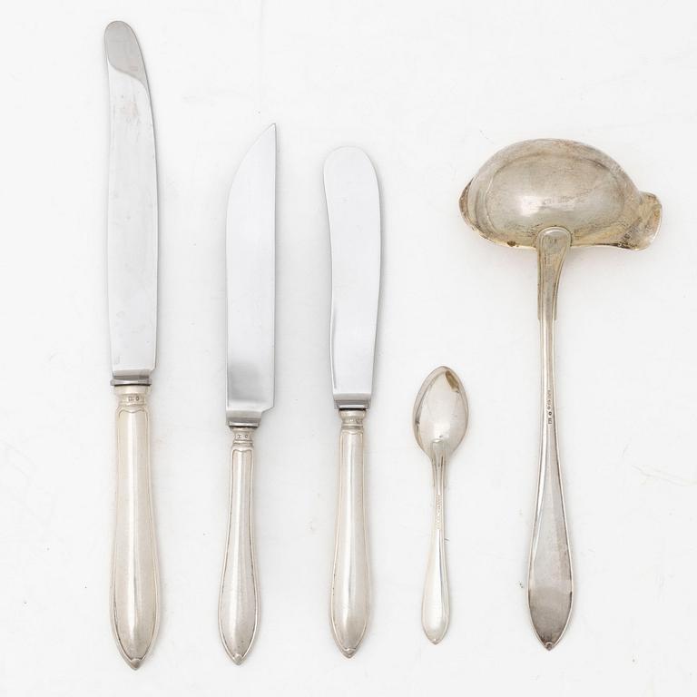 Guldsmedsaktiebolaget (GAB), a silver cutlery set, model "Svensk Spetsig", Stockholm 1955-1959 (29 pieces).