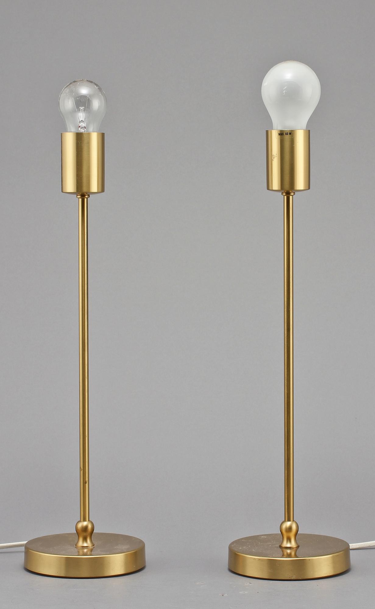 BORDSLAMPOR, ett par, "2332", Josef Frank, Svenskt Tenn, 1900-talets andra hälft.