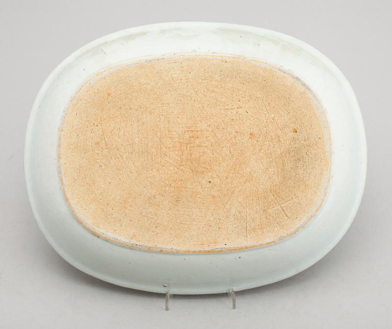 SKÅLFAT, porslin, Kina, 1800-talets första hälft.