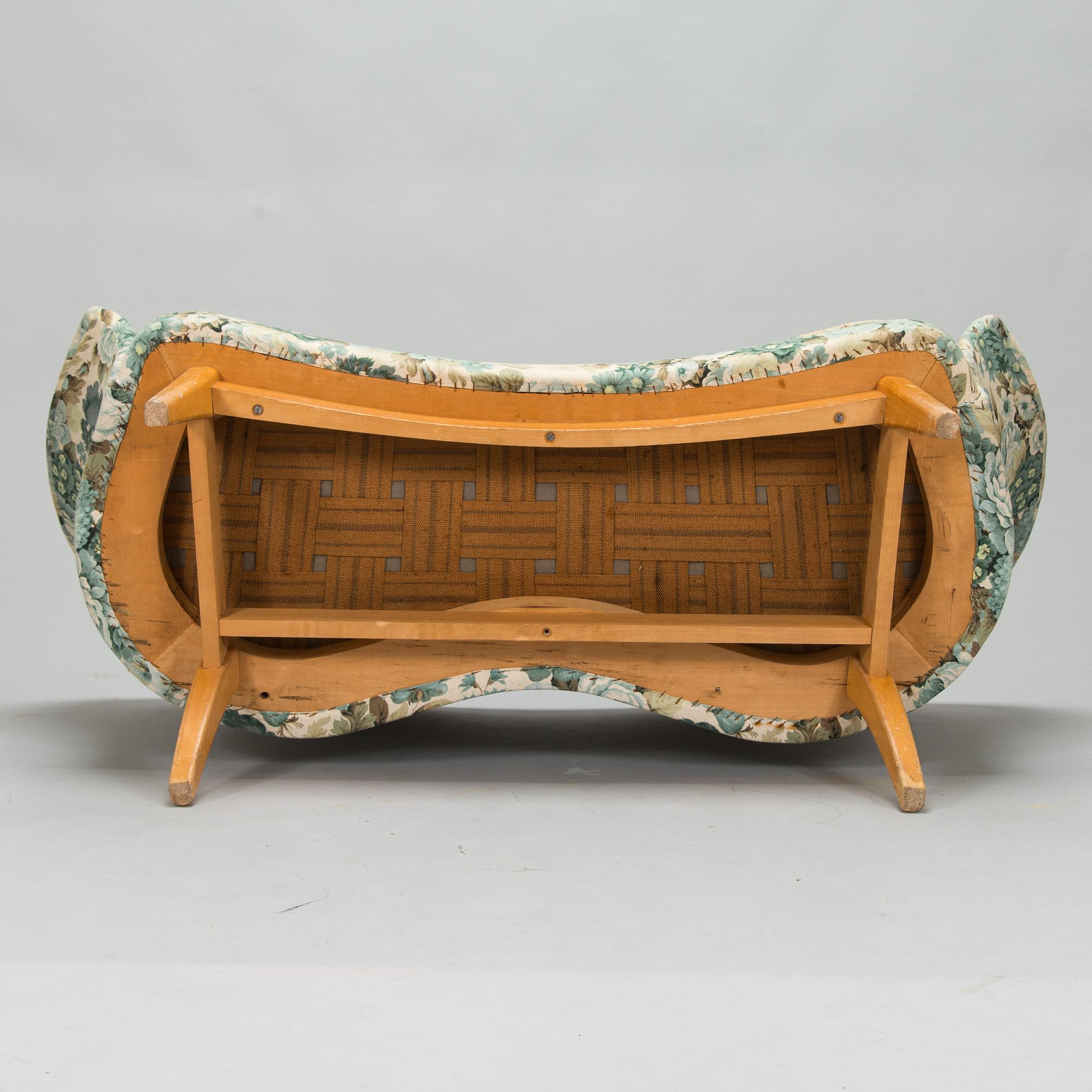 Olof Ottelin, soffa "Duetto" Kervo Snickerifabrik, Stockmann, 1900-talets mitt.
