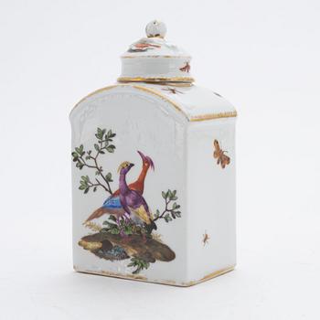 A Meissen tea caddy with cover, period of Marcolini (1774-1815).