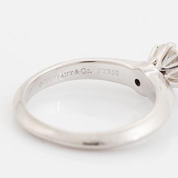 Tiffany & Co, ring, platina med briljantslipad diamant 0,79 ct.