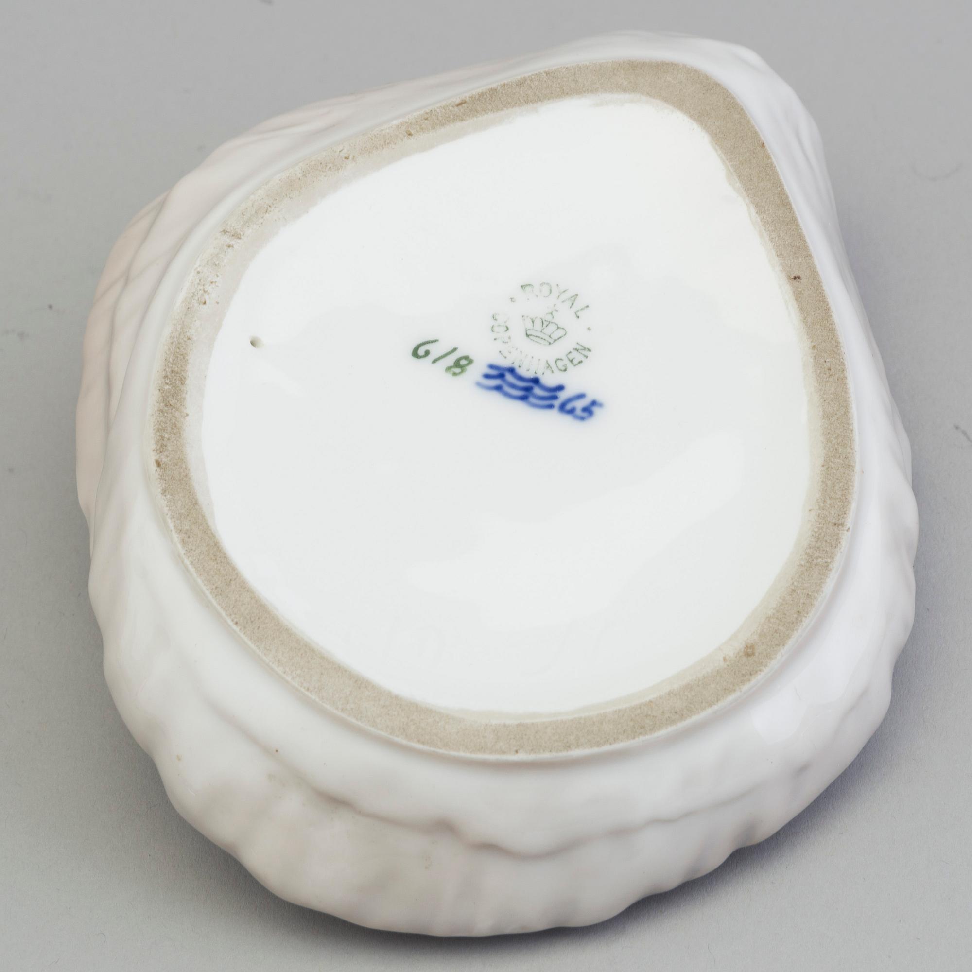 A porcelain tray, Royal Copenhagen, early 20th century.