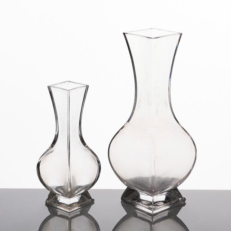 A set of two Chinese Beijing glass vases, Qing dynasty.