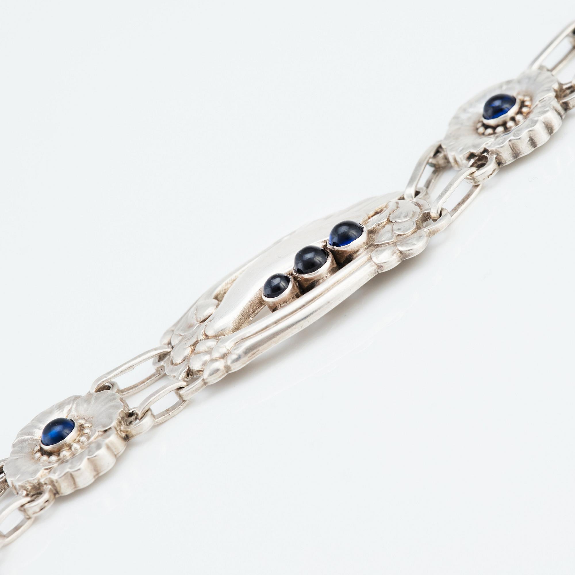 Georg Jensen, collier, sterling och lapis lazuli, Köpenhamn 1933-44, design nr 26.