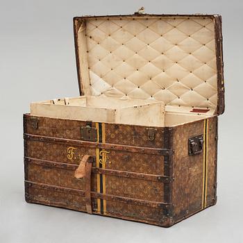 Louis Vuitton, TRUNK, Louis Vuitton, early 19th century.