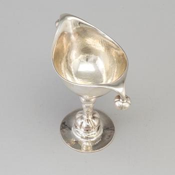 A Swedish Art Nouveau silver stemmed cup, maker's mark K Anderson, Stockholm, 1918.