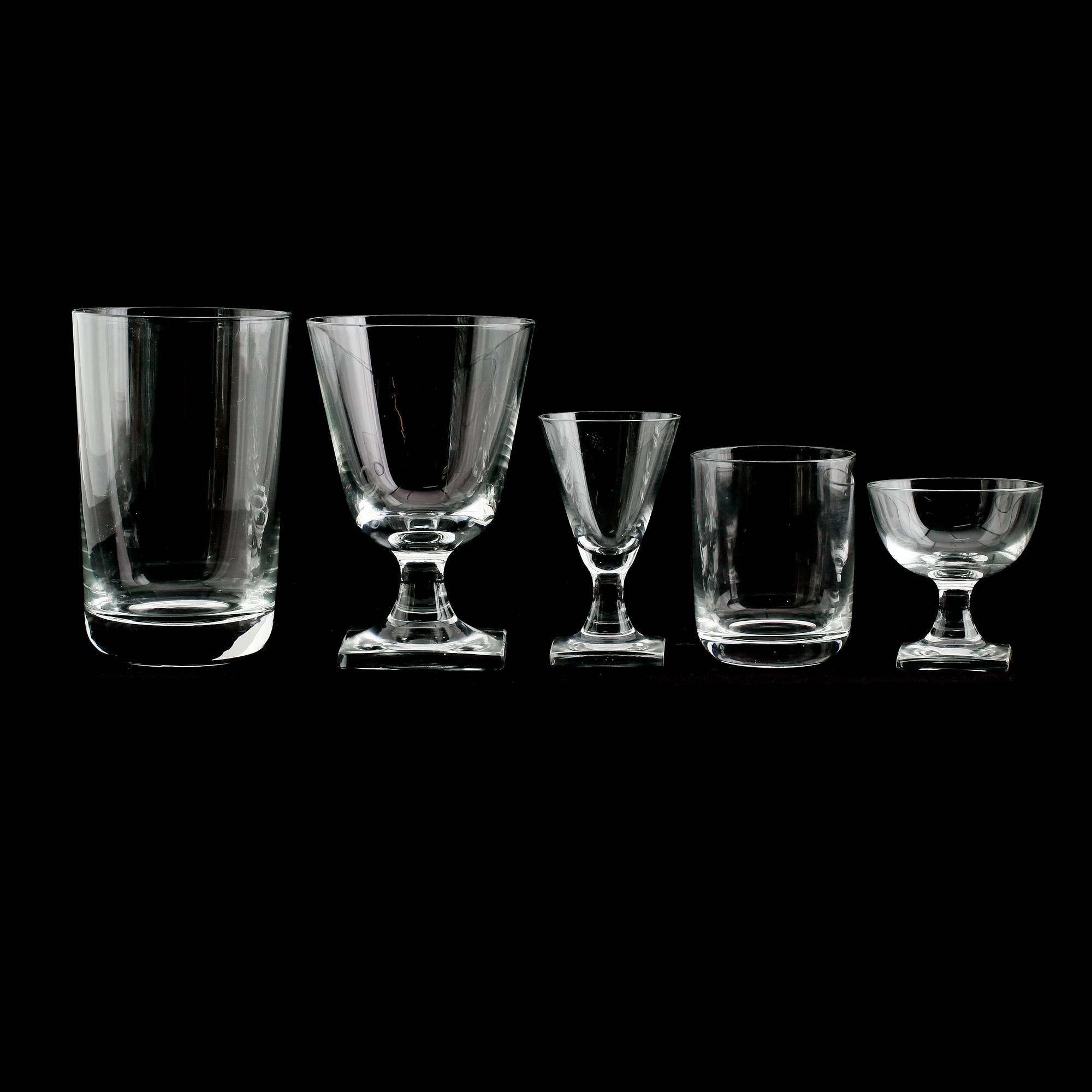 GLASSERVIS, 50 delar, "Ekeberga", design Elis Bergh, Kosta.