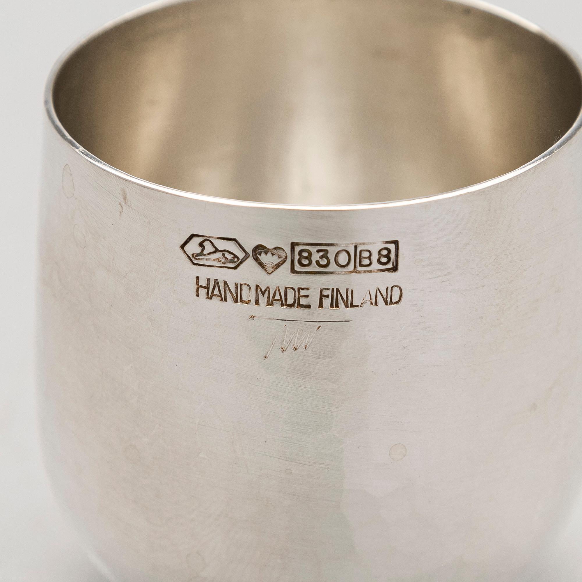 Tapio Wirkkala, A set of eight 'TW 469' silver beakers, Kultakeskus, Hämeenlinna 1978 and 1979.