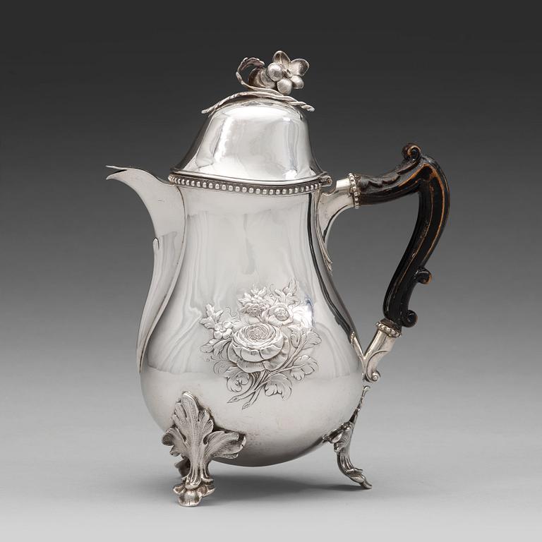 A Swedish 18th century silver coffee-pot, mark of Andreas Rönnov, Hälsingborg 1789.