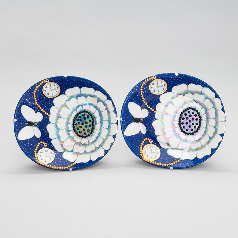 Birger Kaipiainen, Two ceramic dishes signed Birger Kaipiainen, Arabia, Finland.
