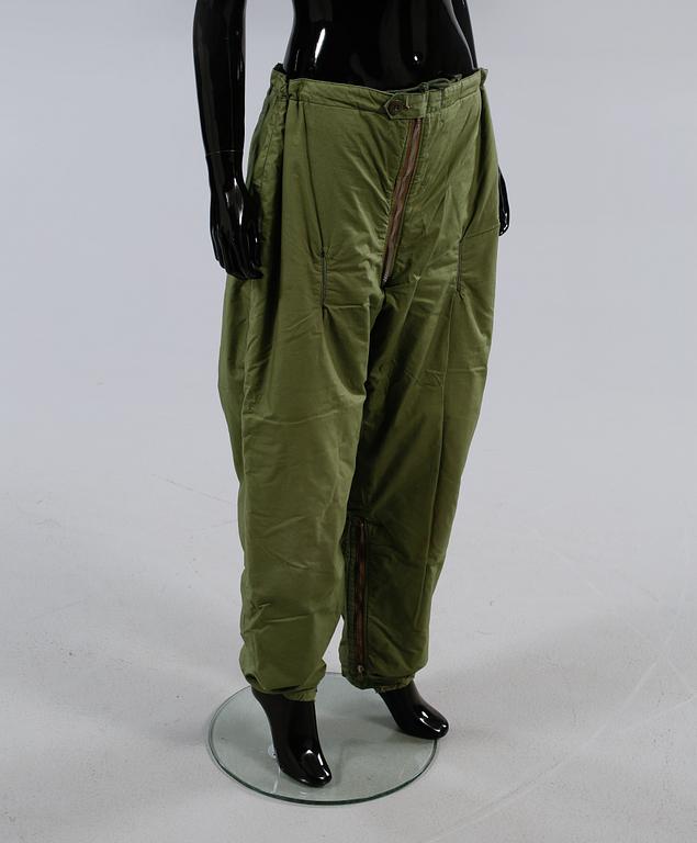 FLYGUNIFORM SAMT FLYGOVERALL, Sverige, 1900-talets andra hälft.