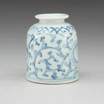 PENSELBAD, porslin, Qing dynastin, Tongzhi (1862-74).