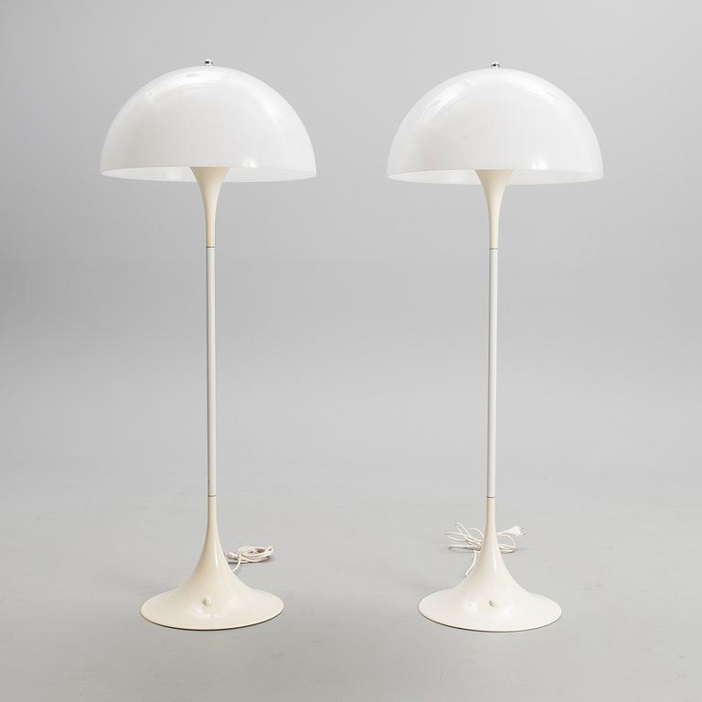 VERNER PANTON, A PAIR OF FLOOR LAMPS. Pantella. Louis Poulsen, Late 1900s.