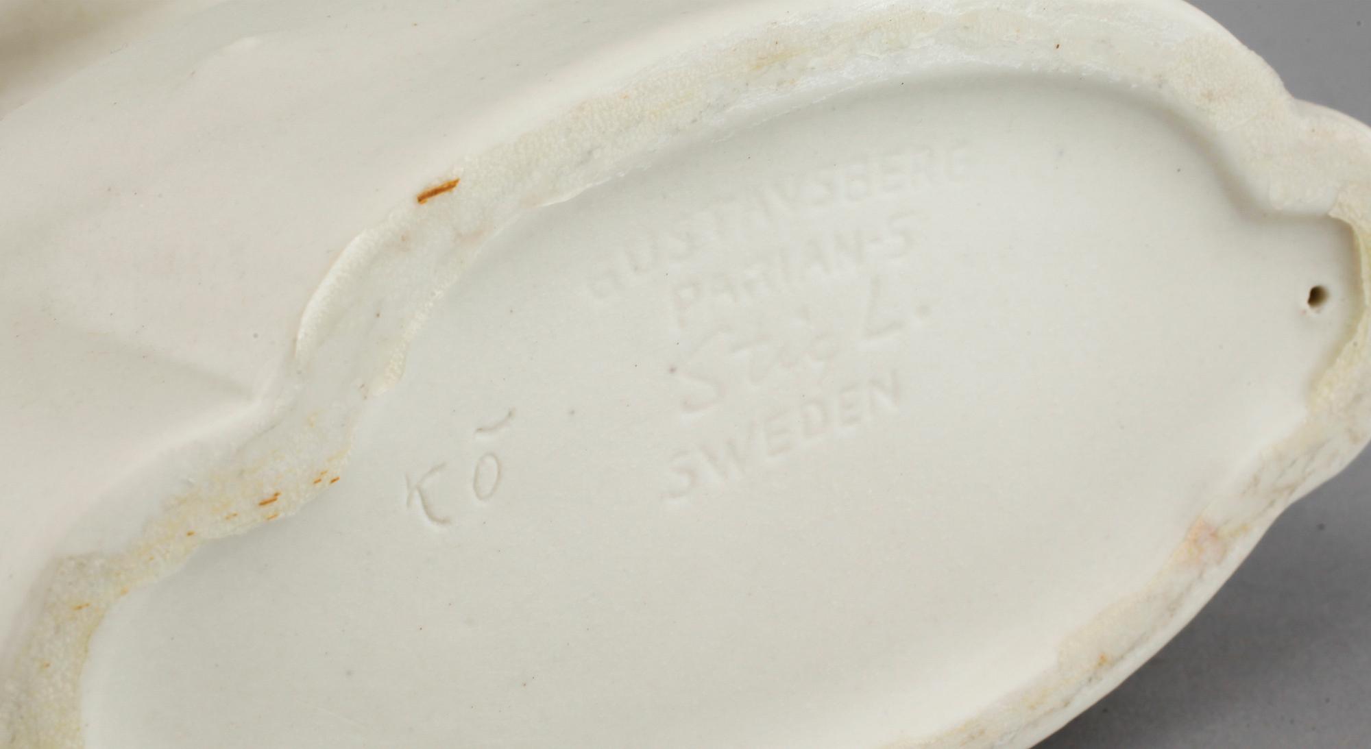 STIG LINDBERG figurin i parian, "Mannen med masken", Gustavsberg, modellen formgiven 1944.