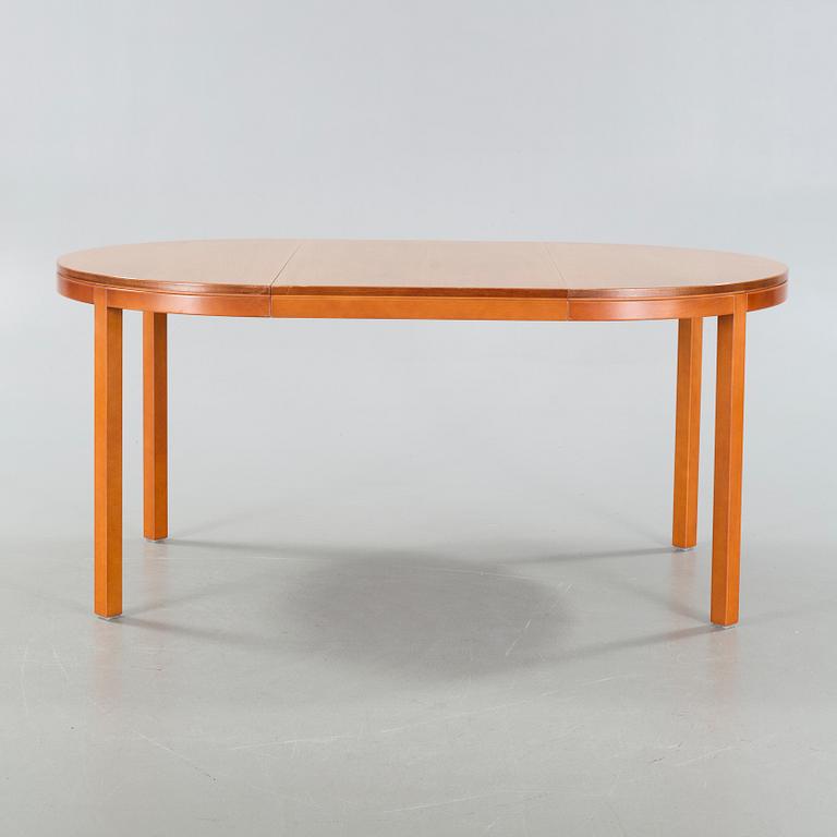 A late 20th century dinner table.