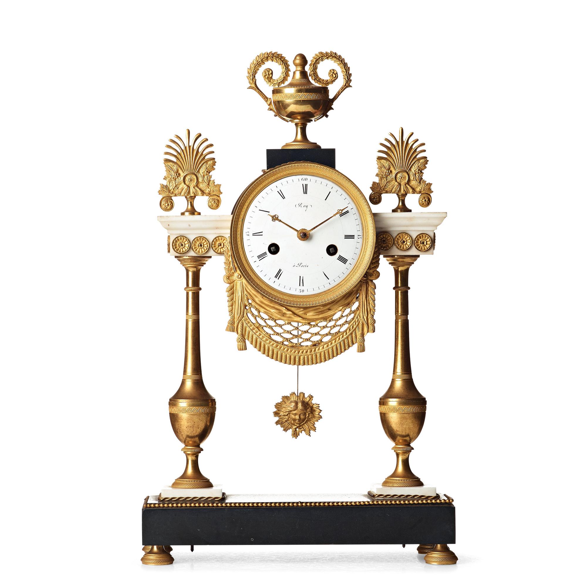 BORDSPENDYL. Parisarbete, omkring år 1790, Louis XVI.