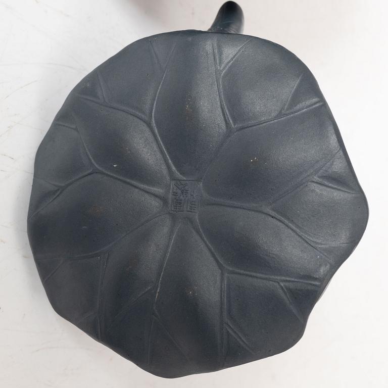 Two Chinese yixing ware teapots, 20th century.