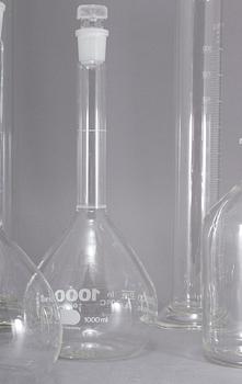 LABORATORIEUTRUSTNING, 8 delar, glas, 1950/60-tal.