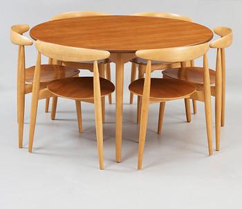 HANS J WEGNER, matgrupp, 6 st "Hjertestolen" och bord, Fritz Hansen, Danmark ca 1963.