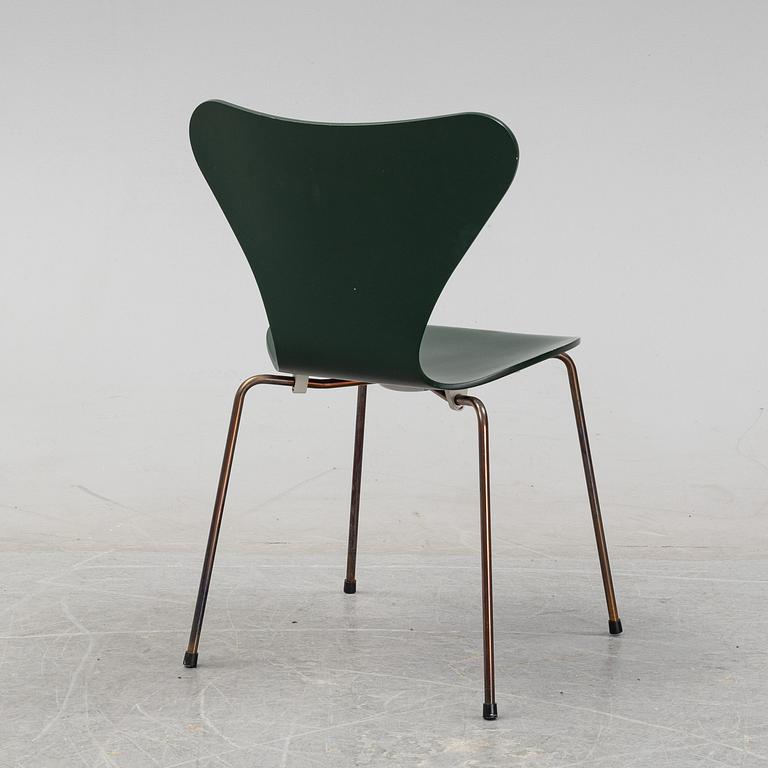 Arne Jacobsen, stol, "Sjuan", Fritz Hansen, 2013, limited edition 29/100.