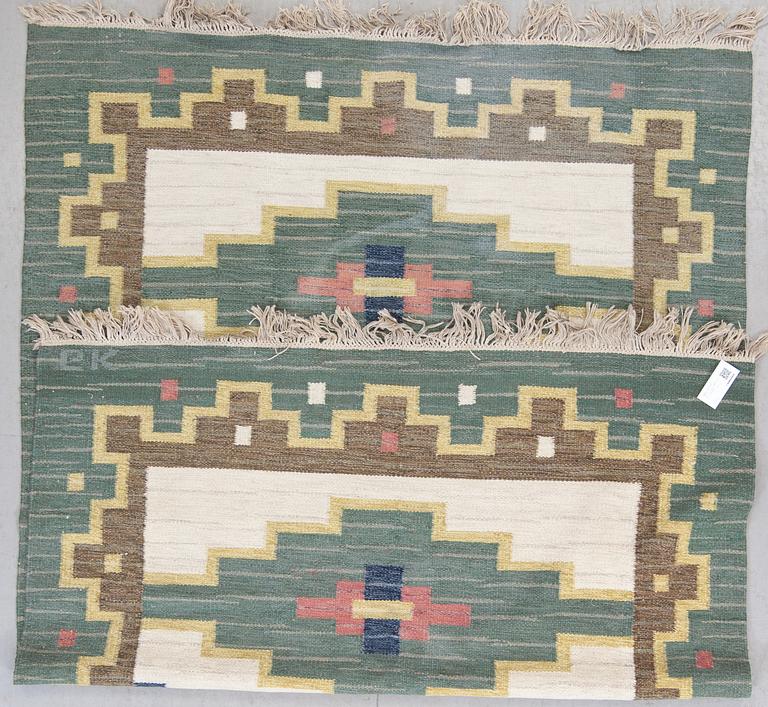 MATTA, rölakan, signerad G K. 1900-talets mitt/
första hälft. Ca 236x166.