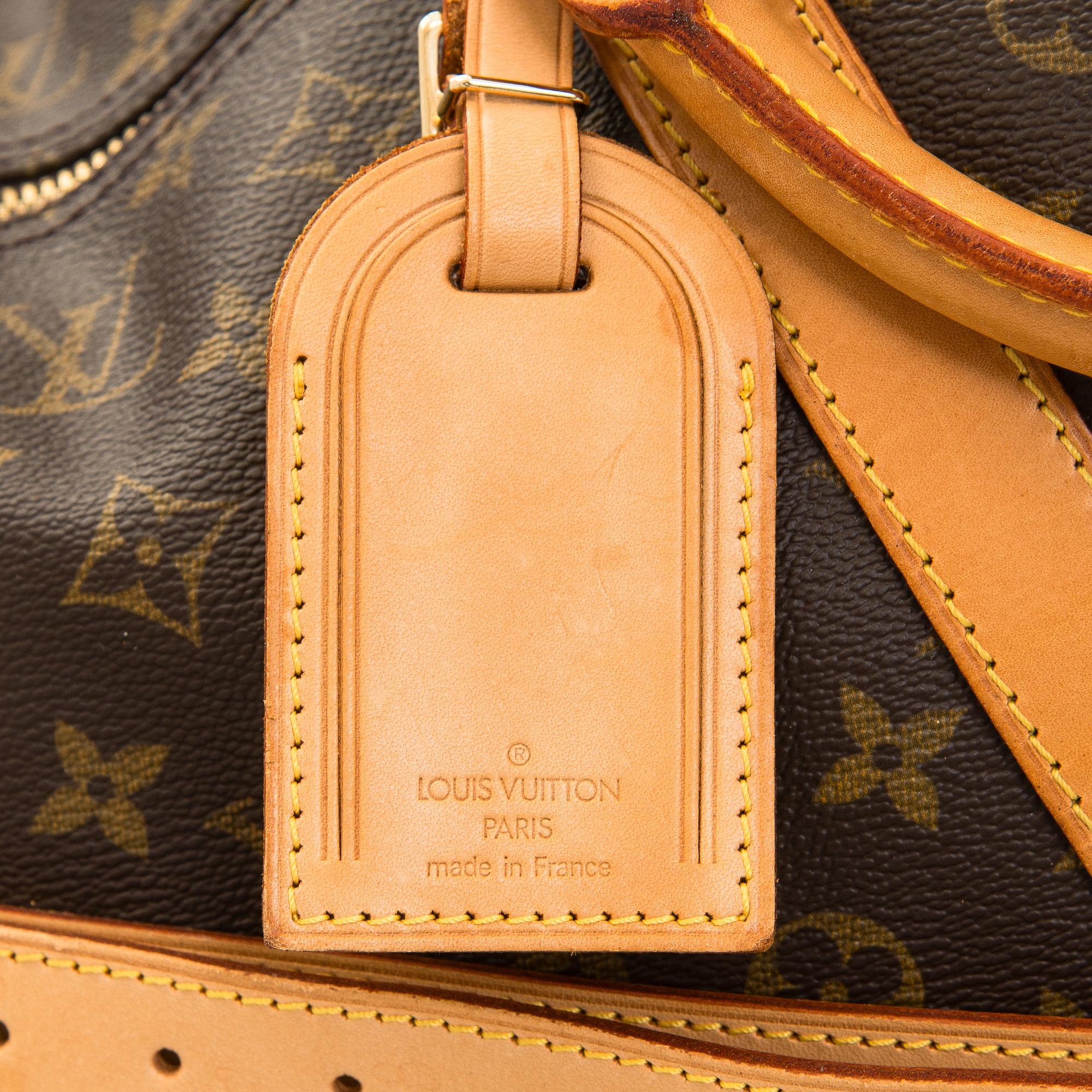 Louis Vuitton, a Monogram Canvas 'Keepall 60 Bandoulière' weekend bag.