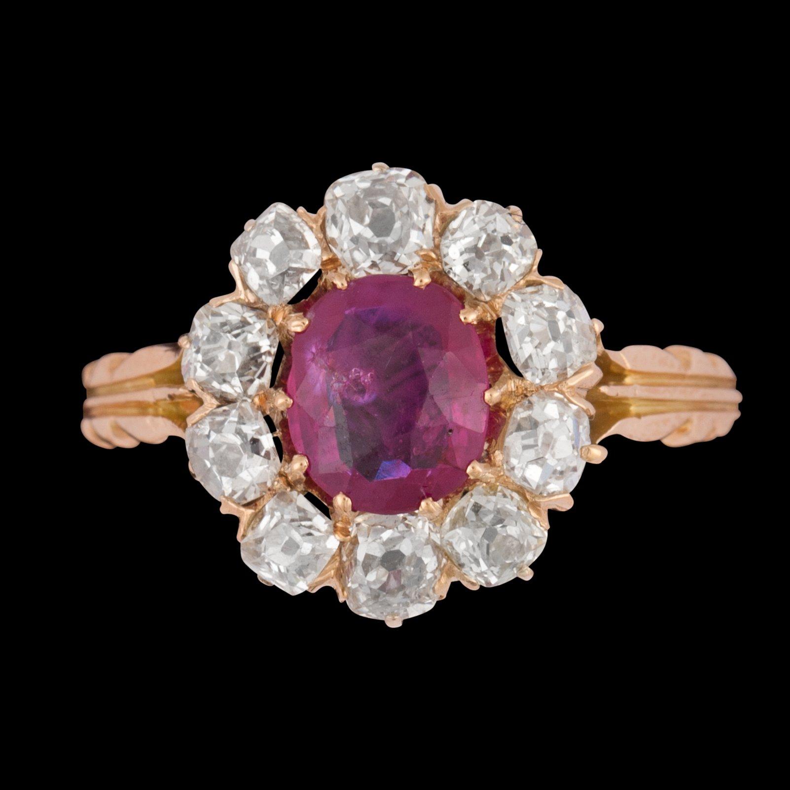 RING, fasettslipad rubin, ca 1.20 ct och antikslipade diamanter, tot. ca 1 ct.