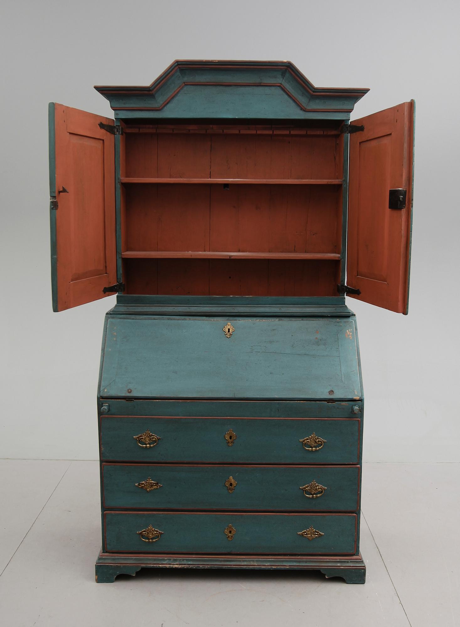 SKRIVSKÅP, allmoge, 1800-talets första hälft.