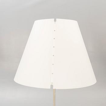 Paolo Rizzatto, golvlampor 2 st "Constanza" för Luceplan Italien formgiven 1986.