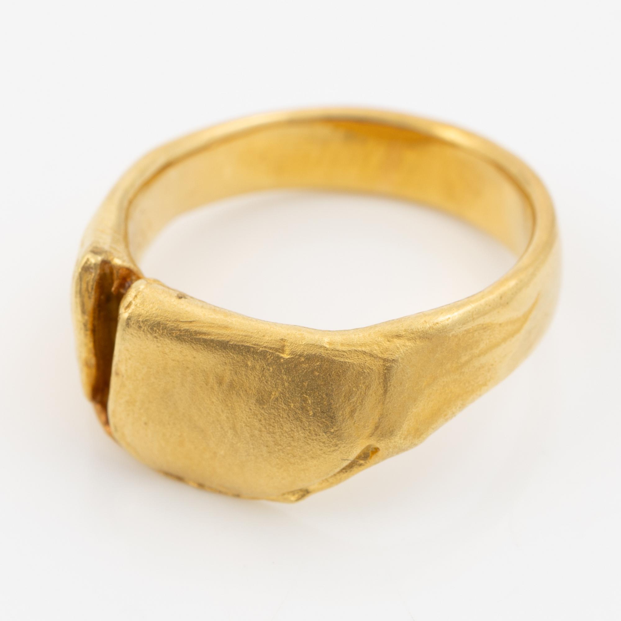Ring, 18K gold.