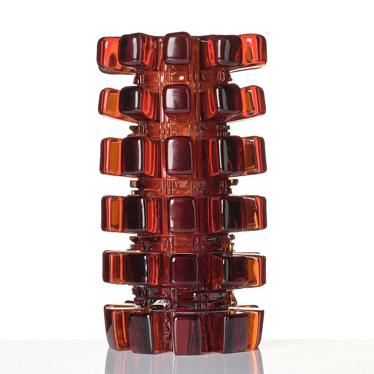 Mårten Medbo, a unique "Tappvas" glass vase, Ajeto Glassworks, Nový Bor, Czech Republic, 2009.