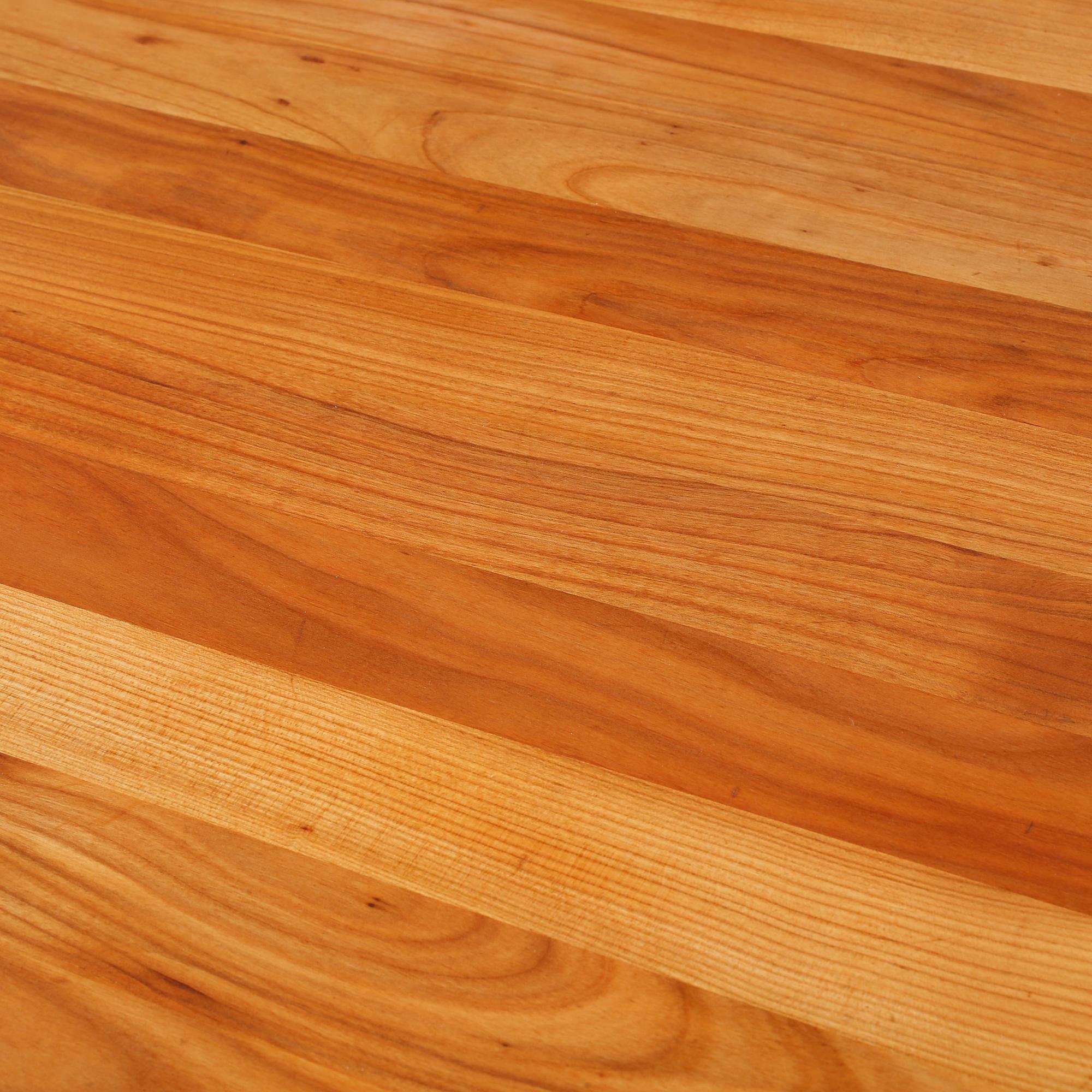 A coffee table named "Opus 9", designed Søren Nissen och Ebbe Gehl and made in the 21th century.