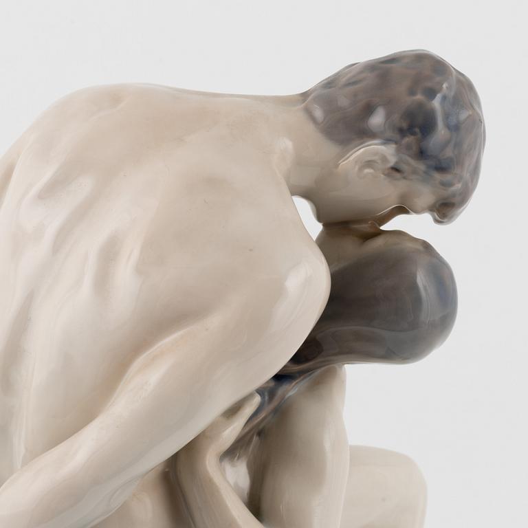 Royal Copenhagen, figurin, porslin, ”Kyssen”, Danmark.
