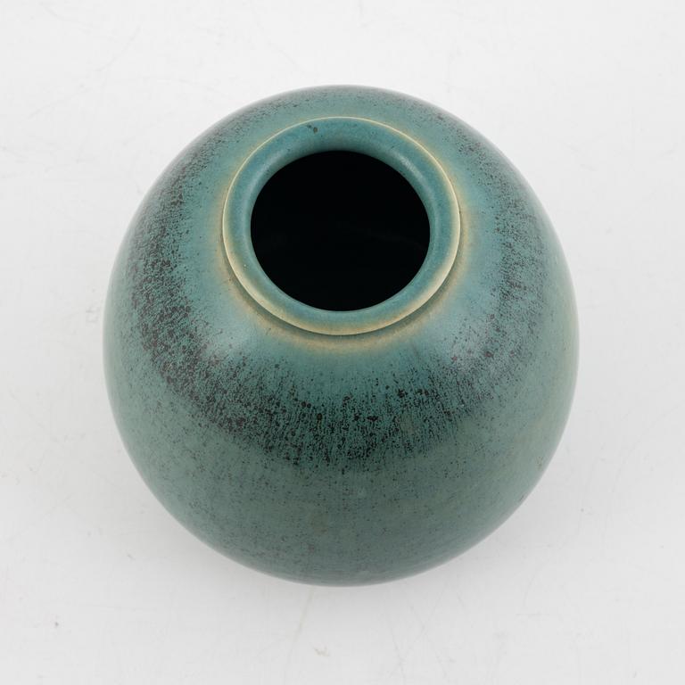 Eva Staehr-Nielsen, a stoneware vase, Saxbo, Denmark.