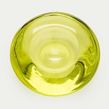 Aimo Okkolin, A' Flying saucer' glass bowl, signed Aimo Okkolin Riihimäen Lasi Oy.