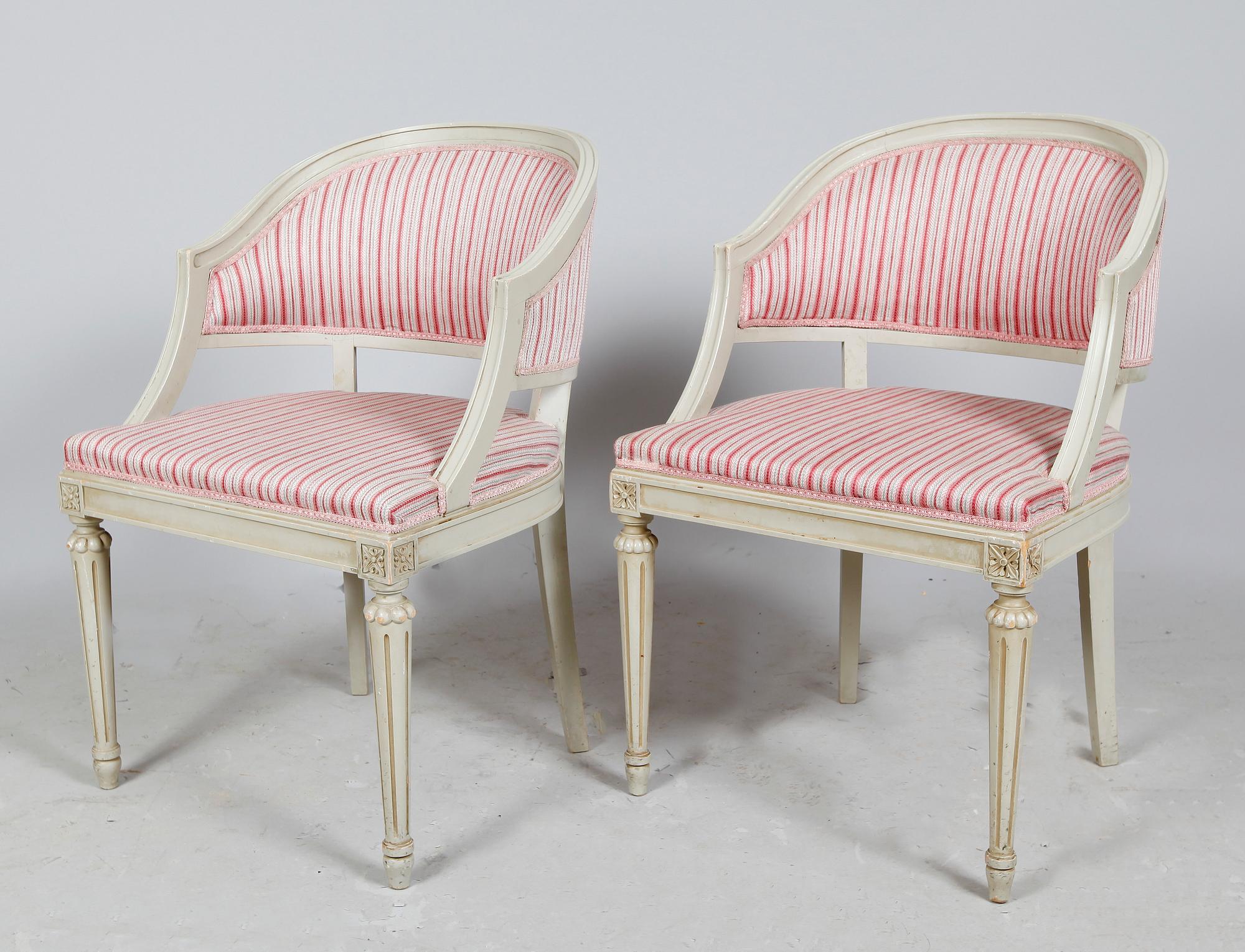 BALJFÅTÖLJER, 2 st, gustaviansk stil, 1900-tal.
