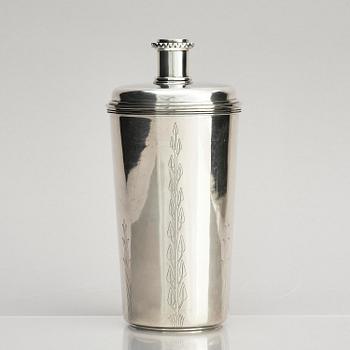 Atelier Borgila, a sterling silver coctailshaker, design Erik Fleming, Stockholm, Sweden 1949.