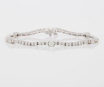 ARMBAND, briljantslipade diamanter totalt ca 3,00 ct.
