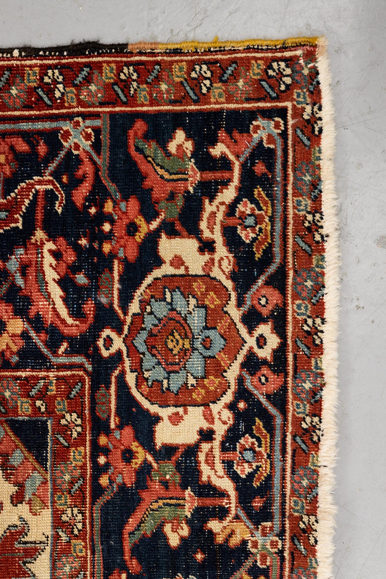 Matta, antik Heris, ca 375 x 280,5 cm.