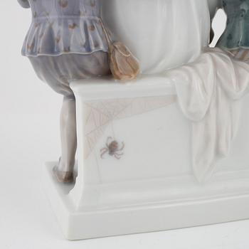 A porcelain figurine, Royal Copenhagen, Denmark, 1889-1922.