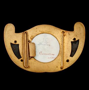 SKÄRPSPÄNNE, märkt Kiesel Dresden, 1800-tal.