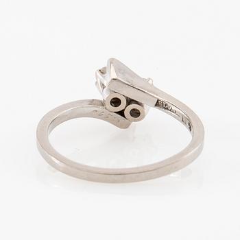 Elon Arenhill, ring "Twin ring" 18K white gold with diamonds, Malmö 1970.