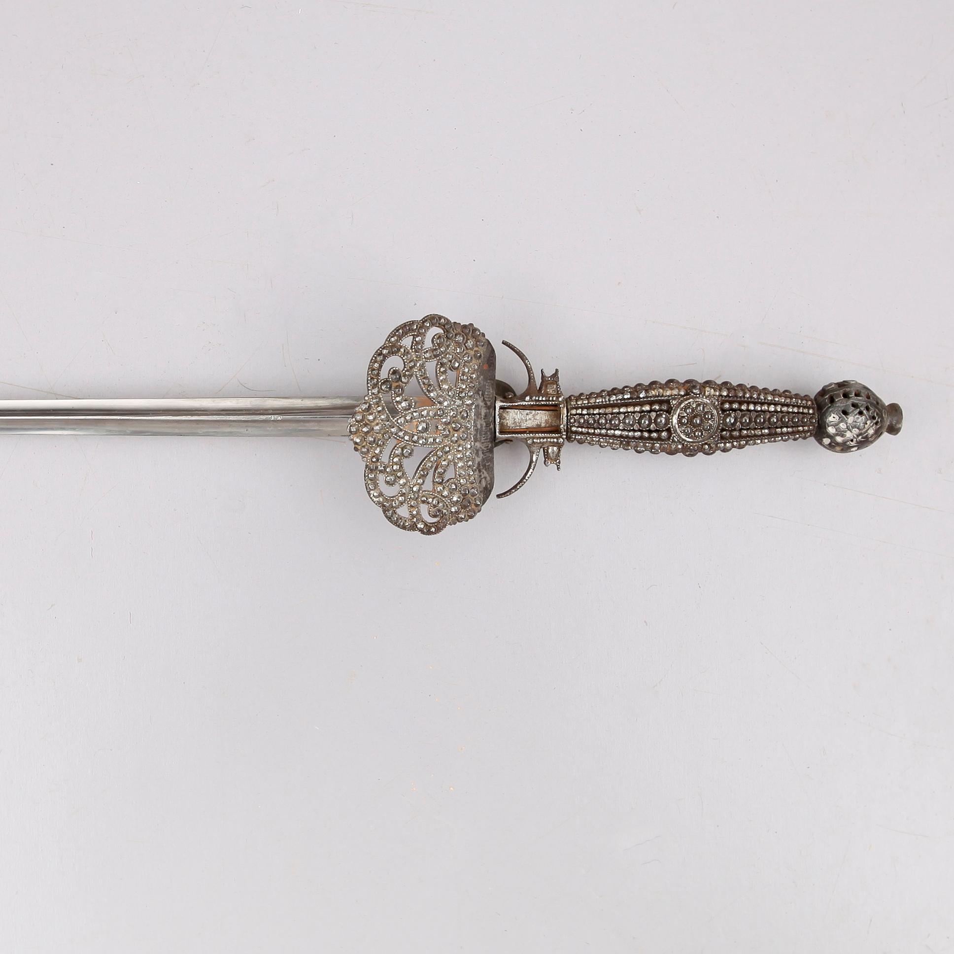 SVÄRD, stål, small sword, möjligen England, ca 1800.