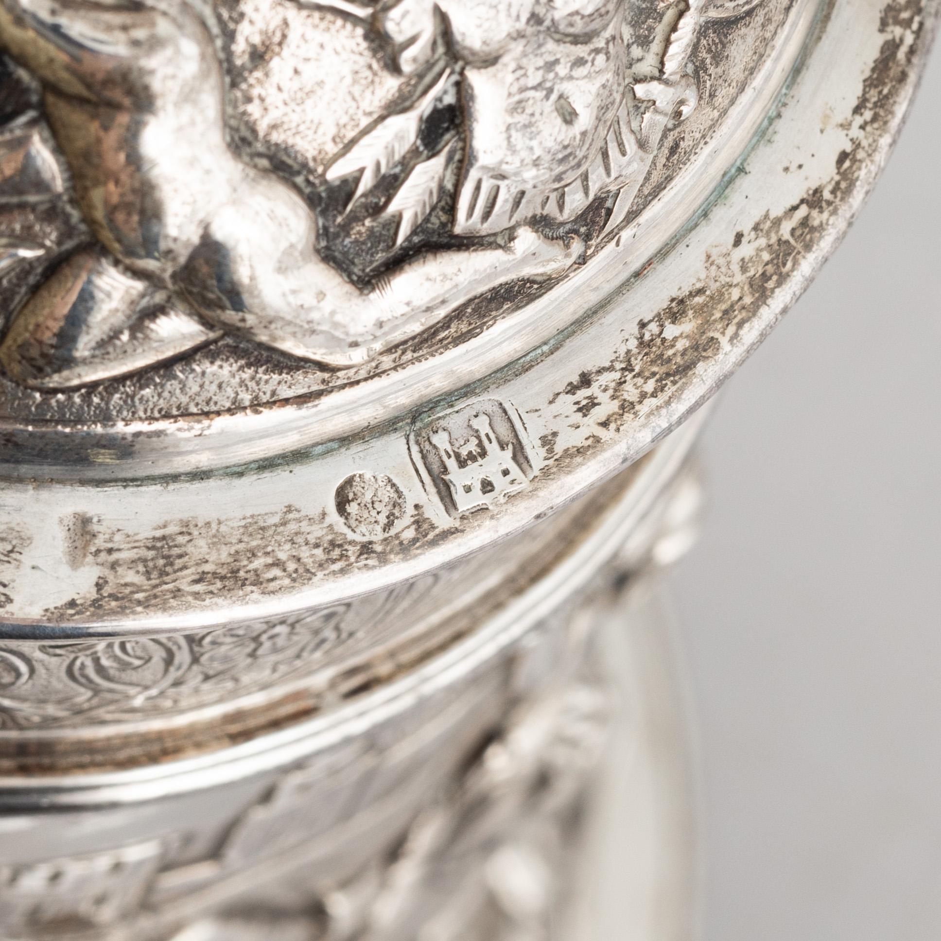 Dryckeskanna, silver, möjligen Hannover 1800-tal, importstämplad London 1878.