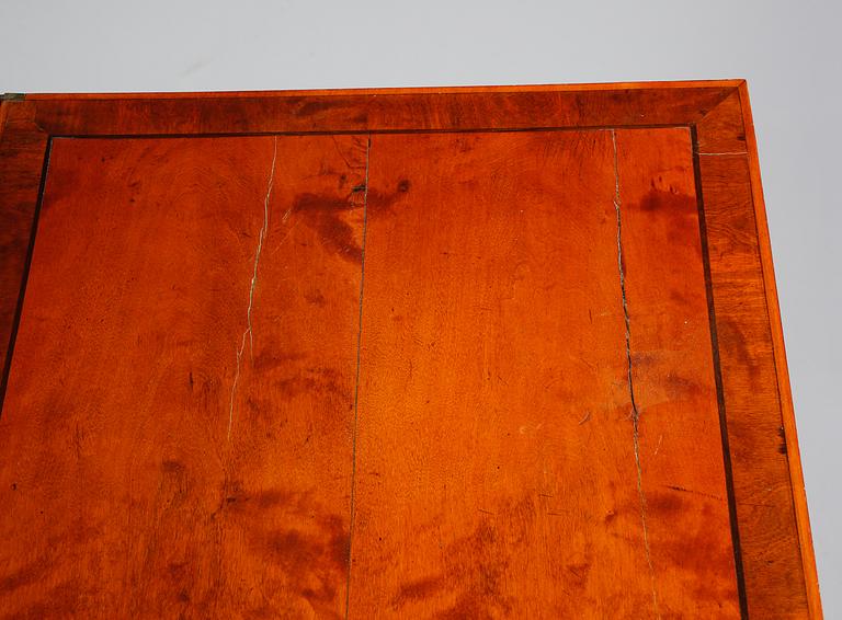 SPELBORD, gustaviansk stil, 1800-tal.