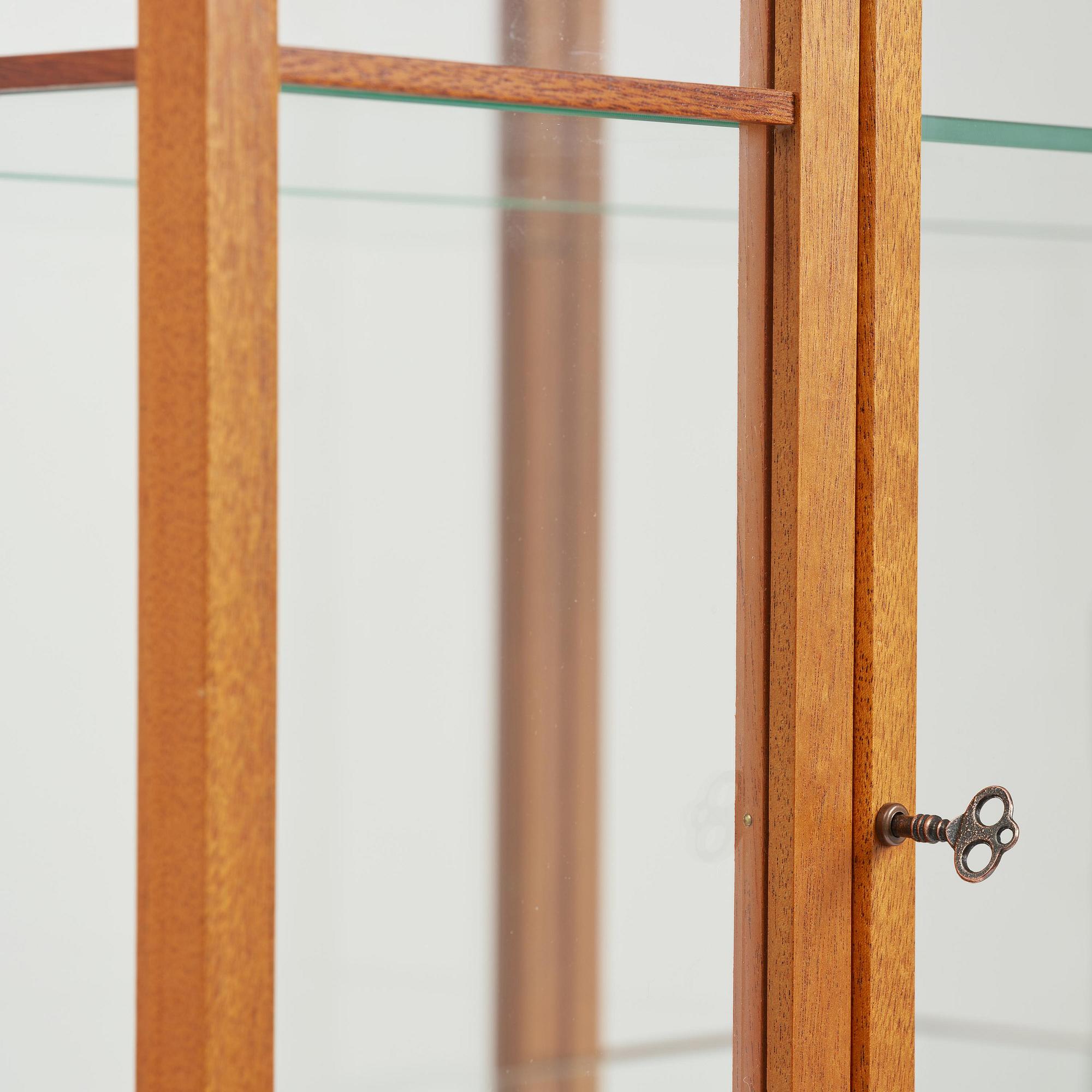 Josef Frank, a display cabinet model 2077, Firma Svenskt Tenn, post 1985.