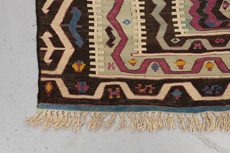 A rug, antique Anatolan Namazlyk kilim, ca 168 x 106 cm.