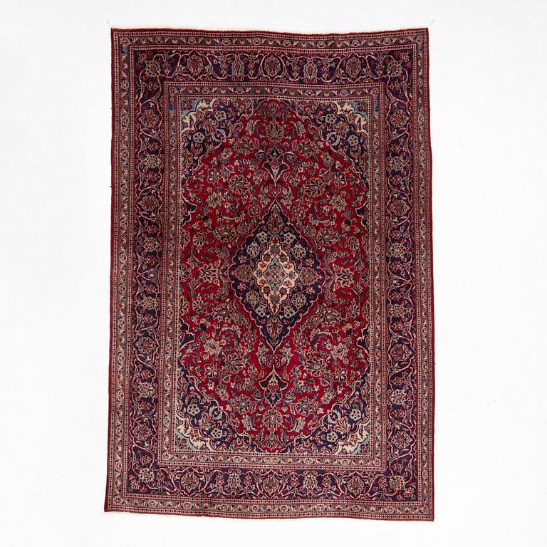 Carpet, Meshed, old, approx. 280 x 185 cm.